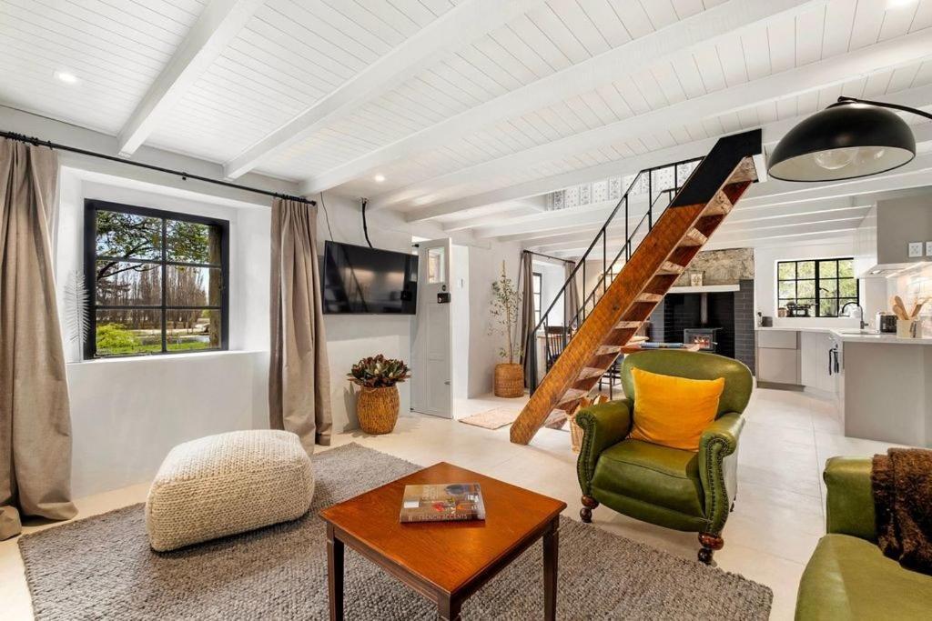 Wanaka Stone Cottage - Wanaka Holiday Home Екстер'єр фото
