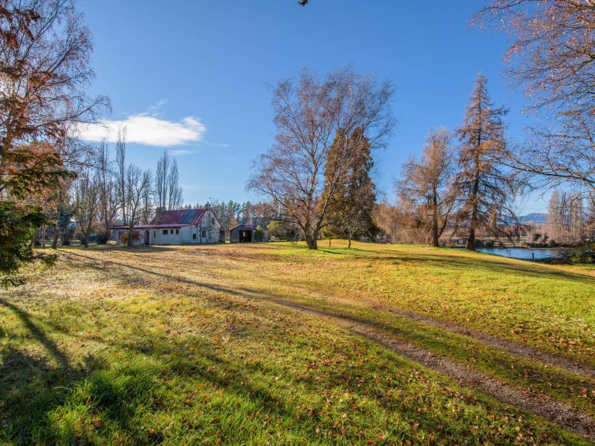 Wanaka Stone Cottage - Wanaka Holiday Home Екстер'єр фото