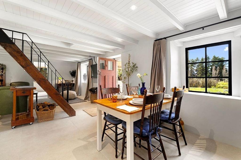 Wanaka Stone Cottage - Wanaka Holiday Home Екстер'єр фото