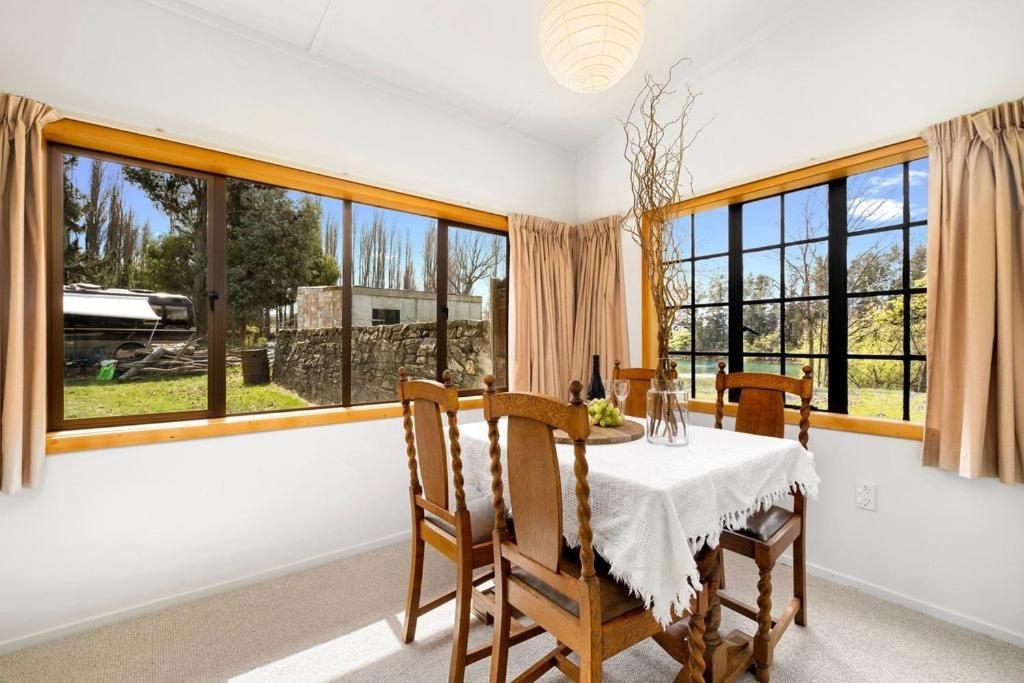Wanaka Stone Cottage - Wanaka Holiday Home Екстер'єр фото